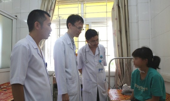 Bé gái 9 tuổi bị nhiễm khuẩn nặng, hôn mê sâu do đái tháo đường -0