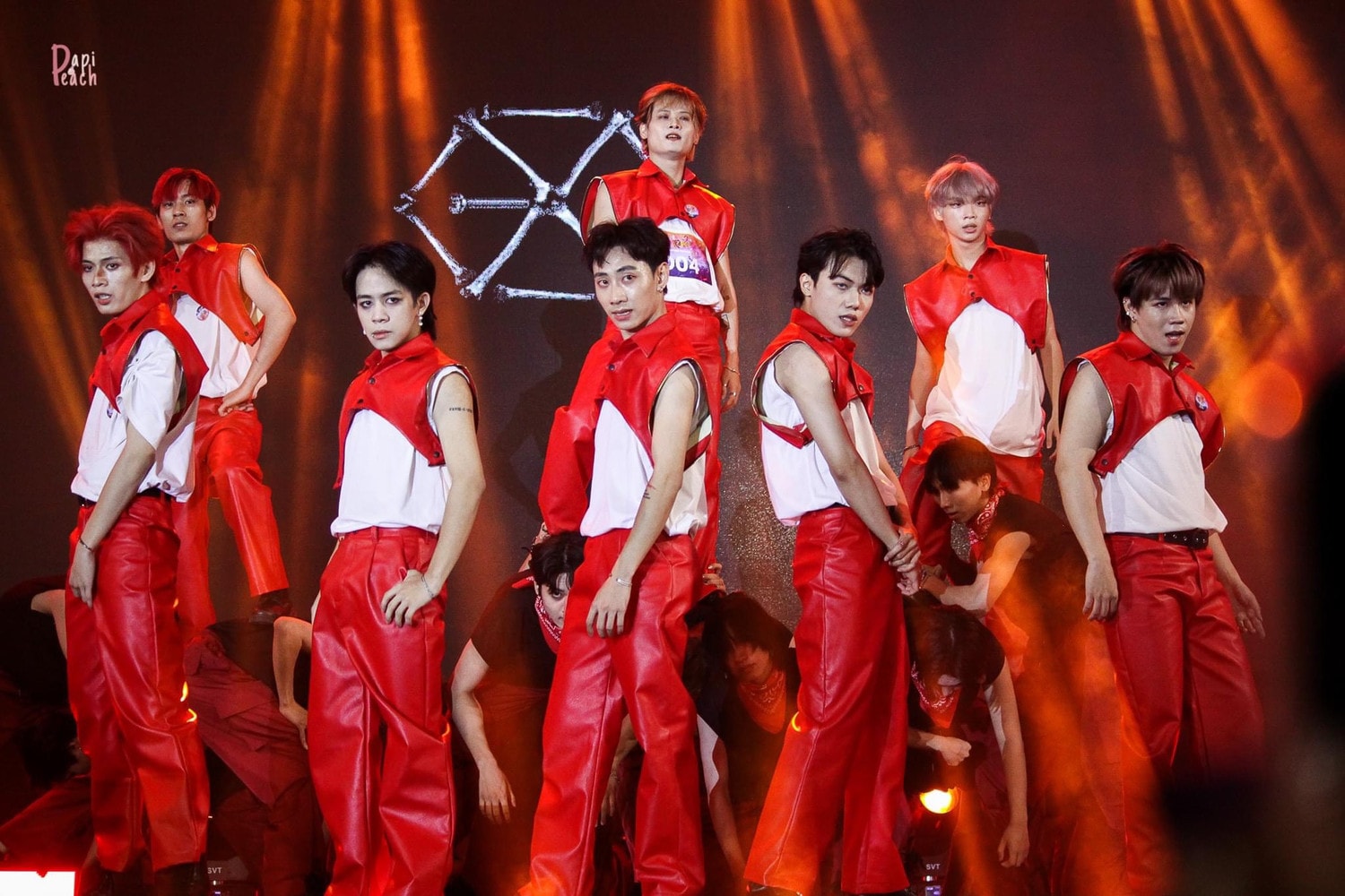 Không gian lan tỏa tình yêu K-pop -1
