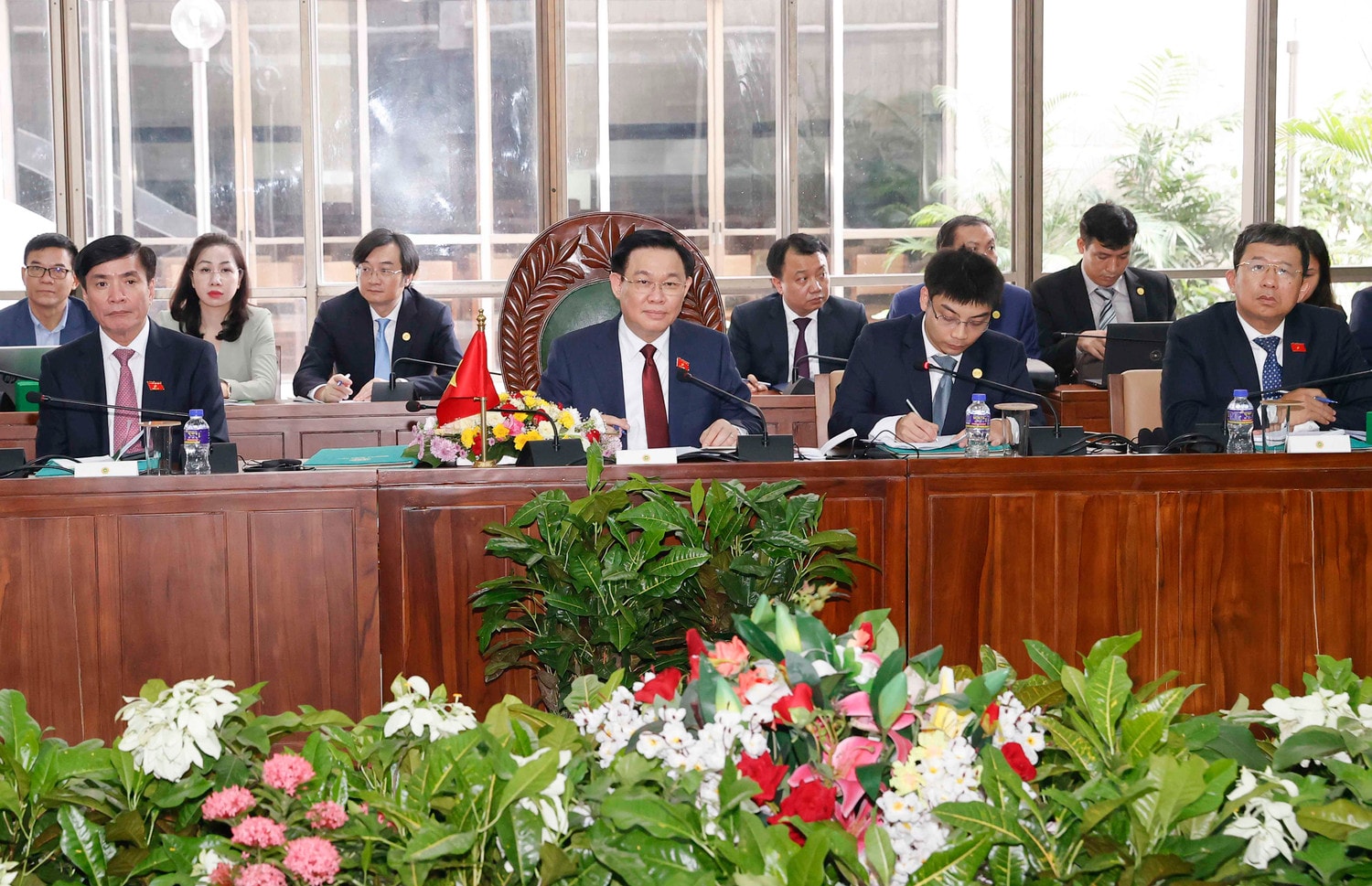 Chủ tịch Quốc hội Vương Đình Huệ hội đàm với Chủ tịch Quốc hội Bangladesh Shirin Sharmin Chaudhury -0
