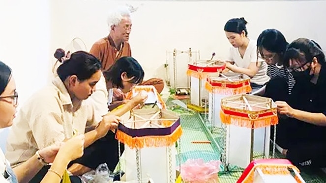 Em yêu trung thu - Em yêu khoa học