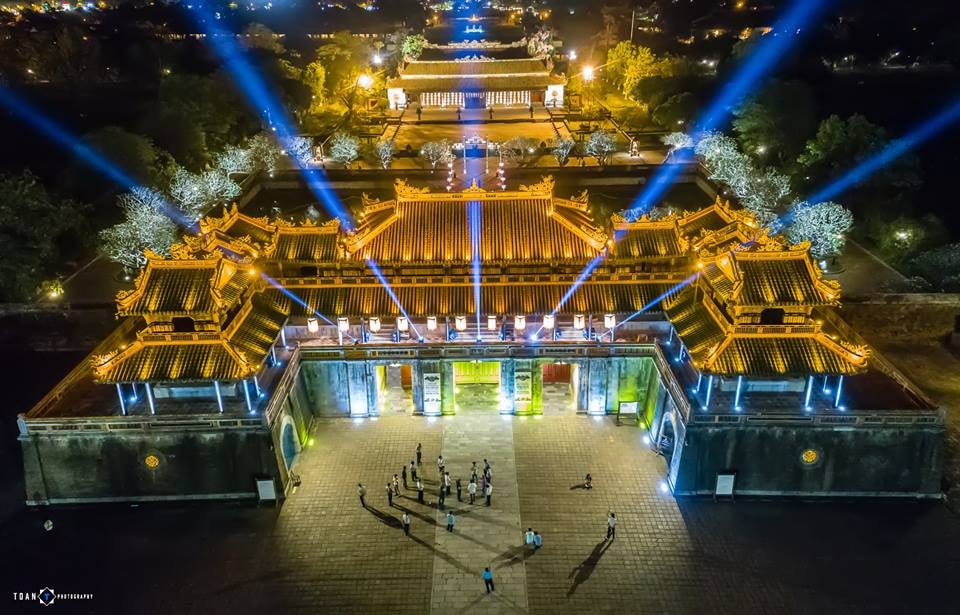 Đêm rằm Hoàng cung Huế -0