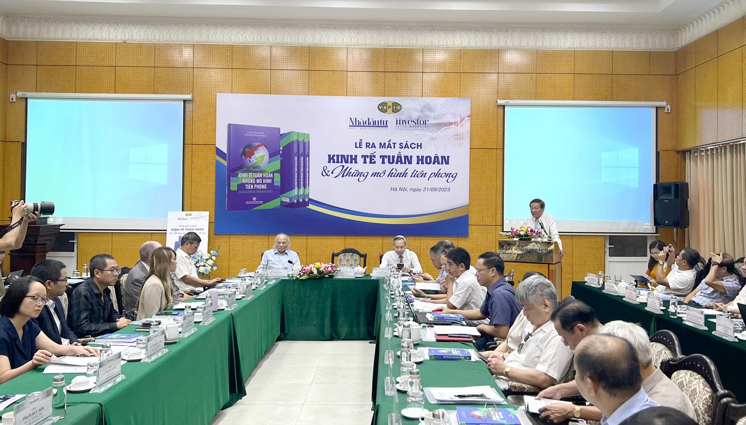 Toàn cảnh tọa đàm. Ảnh: Vũ Quang