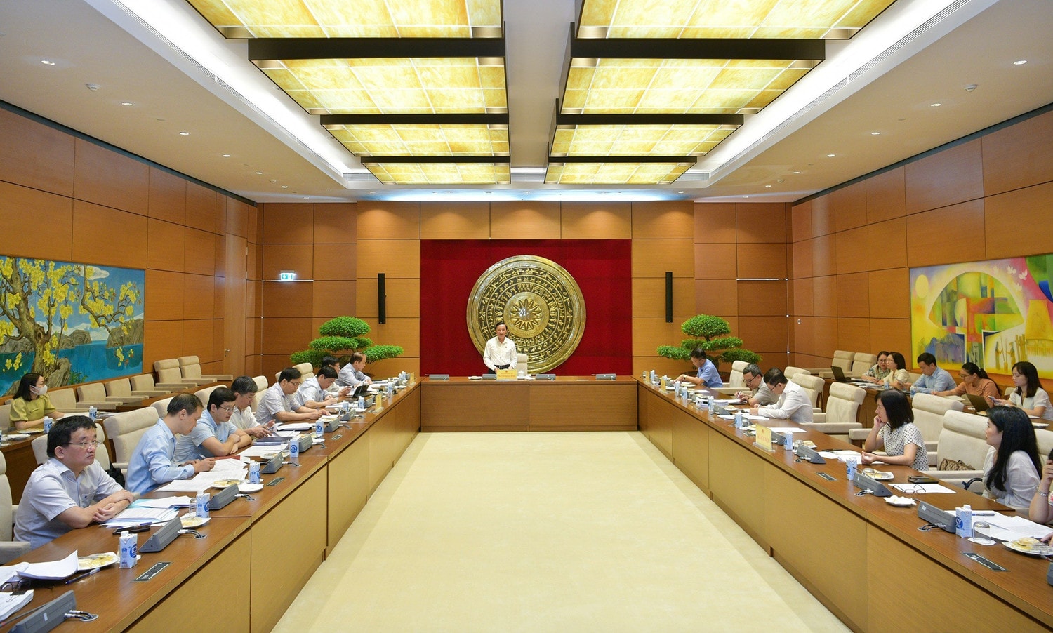 Phó Chủ tịch Quốc hội Nguyễn Khắc Định chủ trì phiên họp thứ ba Tổ công tác rà soát hệ thống văn bản quy phạm pháp luật