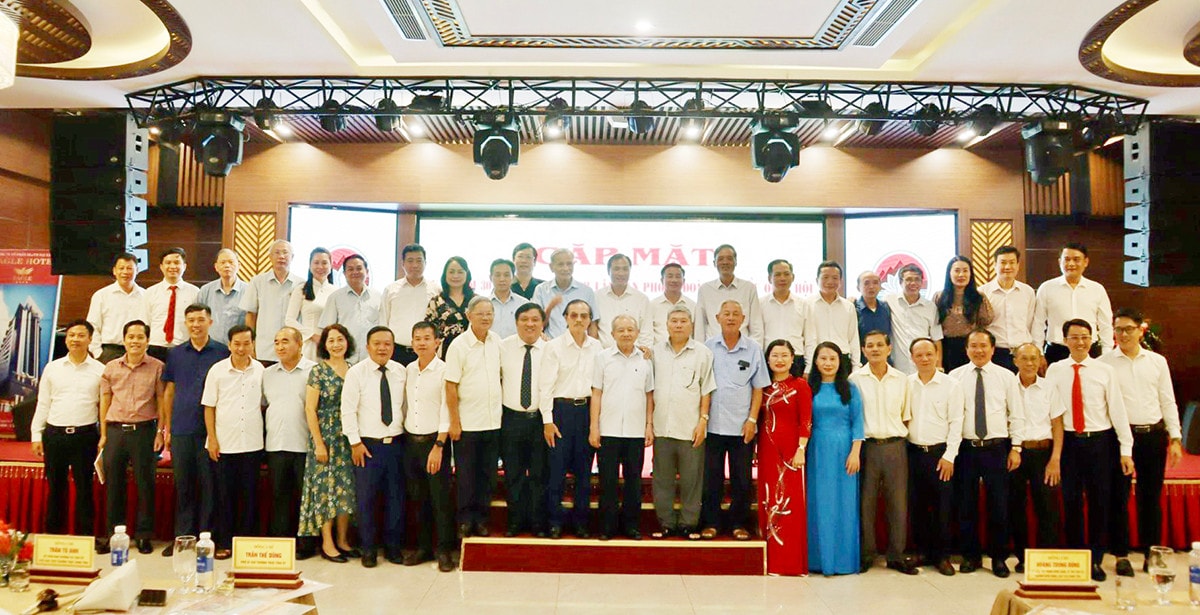 Văn phòng Đoàn ĐBQH và HĐND tỉnh Hà Tĩnh kỷ niệm 30 năm thành lập -0
