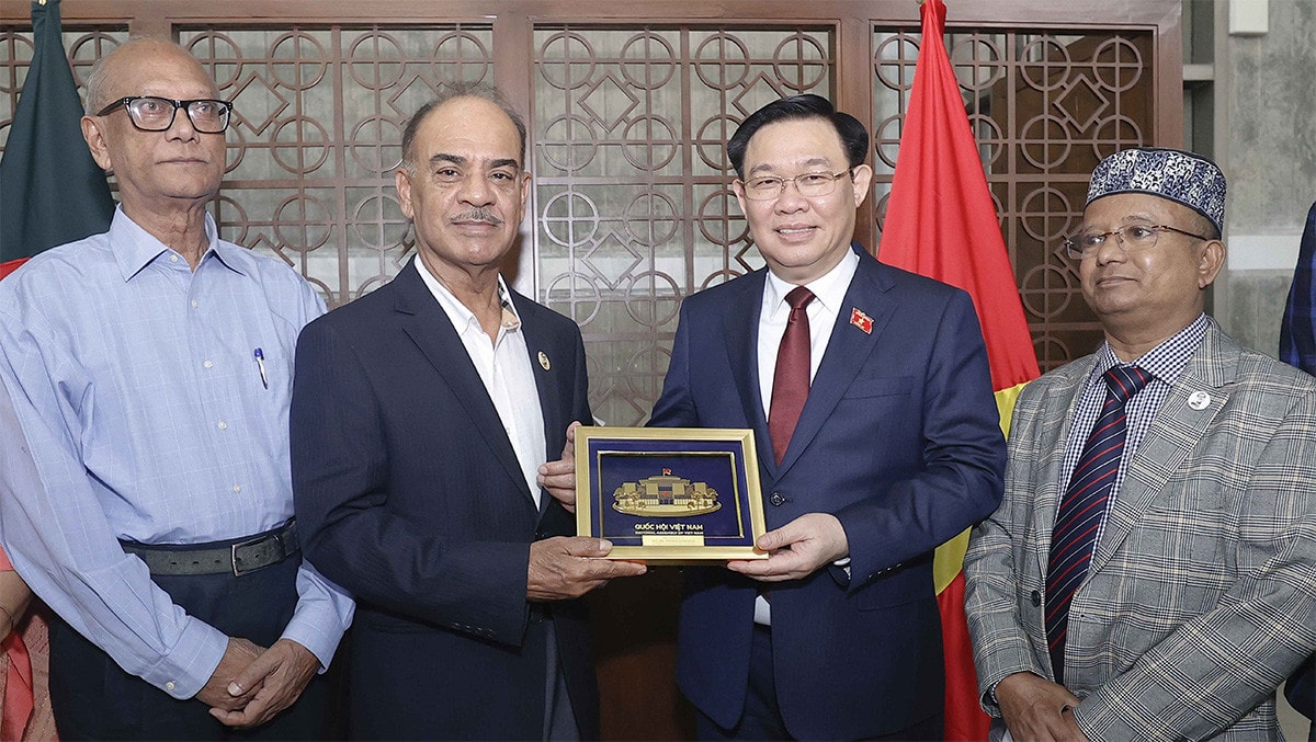 Chủ tịch Quốc hội Vương Đình Huệ tiếp Chủ nhiệm Ủy ban Đối ngoại Quốc hội Bangladesh -4