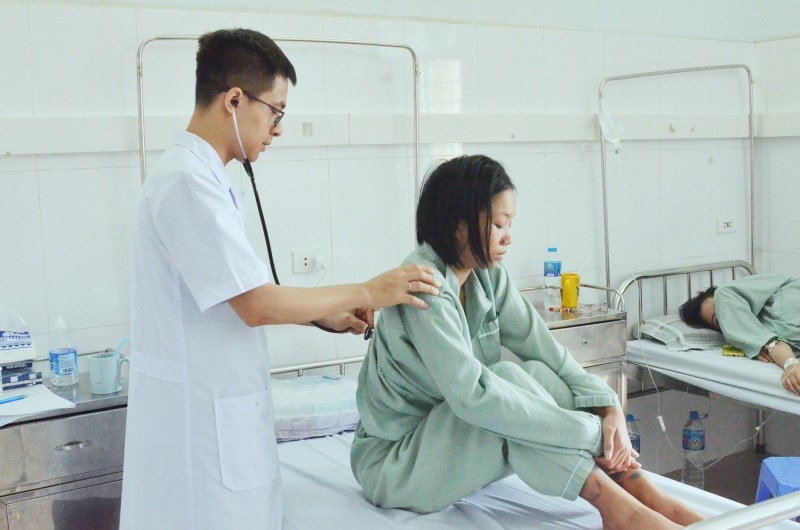 Bác sĩ cảnh báo tình trạng sốc do sốt xuất huyết có thể dẫn đến suy đa tạng, tử vong -0