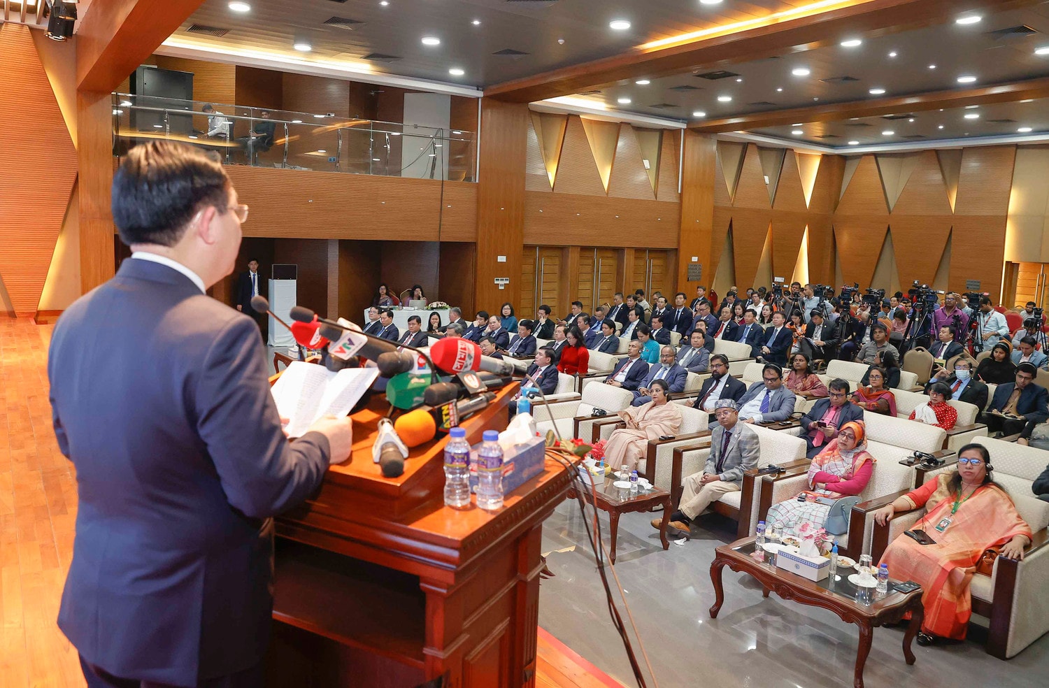 Chủ tịch Quốc hội Vương Đình Huệ: Dòng chảy thế giới đòi hỏi tất cả chúng ta cần có tư duy và hành động mới -0