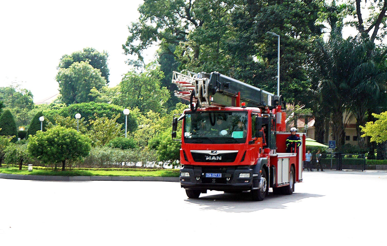 Diễn tập phòng cháy chữa cháy và cứu nạn cứu hộ tại Nhà Quốc hội ảnh 5 Diễn tập phòng cháy chữa cháy và cứu nạn cứu hộ tại Nhà Quốc hội