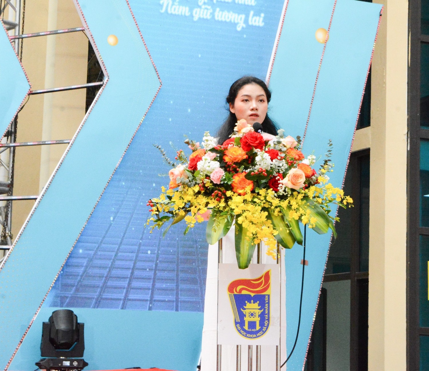 Trường Đại học Khoa học Xã hội và Nhân văn tổ chức Lễ khai giảng cho hơn 2000 tân sinh viên -0