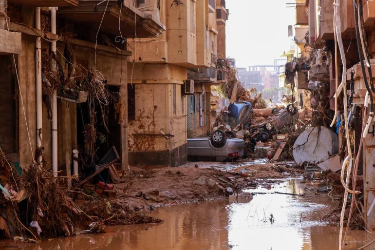 Vụ vỡ đập gây ra lụt lội nghiêm trọng ở Darna, Libya. Ảnh: AFP