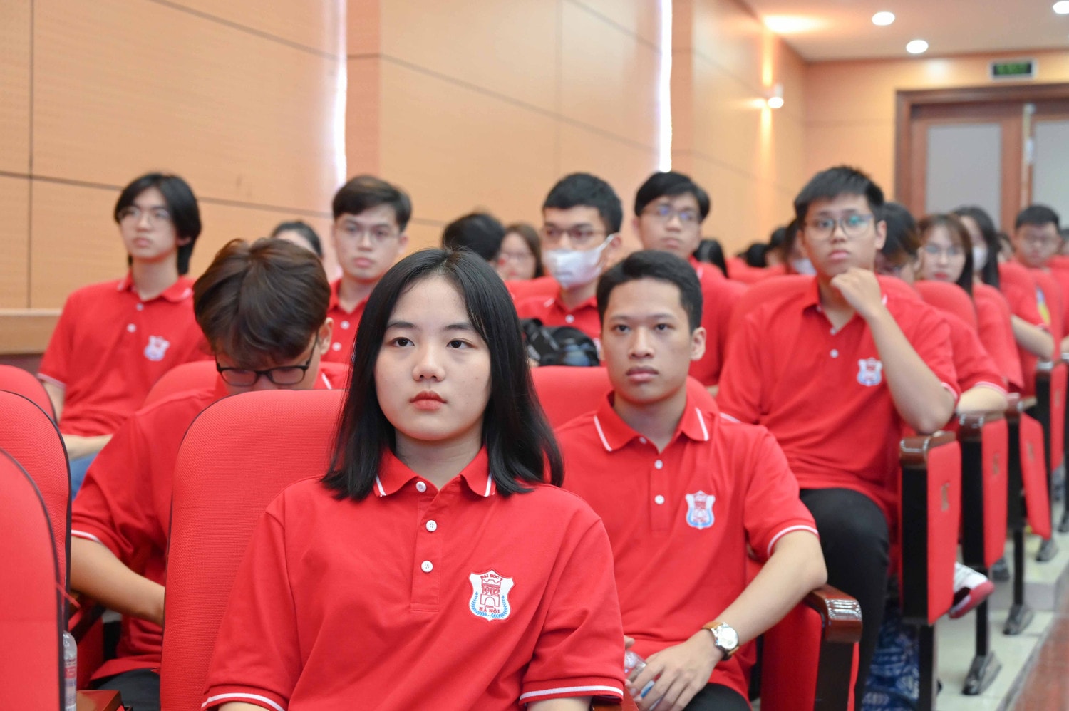 GS.TS Nguyễn Hữu Tú: Hãy bắt đầu học tập chủ động và nghiêm túc ngay từ bây giờ và không ngừng nghỉ khi các em đã quyết định lựa chọn nghề Y