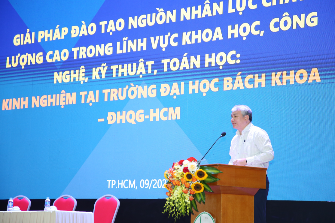 Quy mô và tỉ lệ sinh viên đại học theo học các lĩnh vực STEM ở Việt Nam còn thấp -0