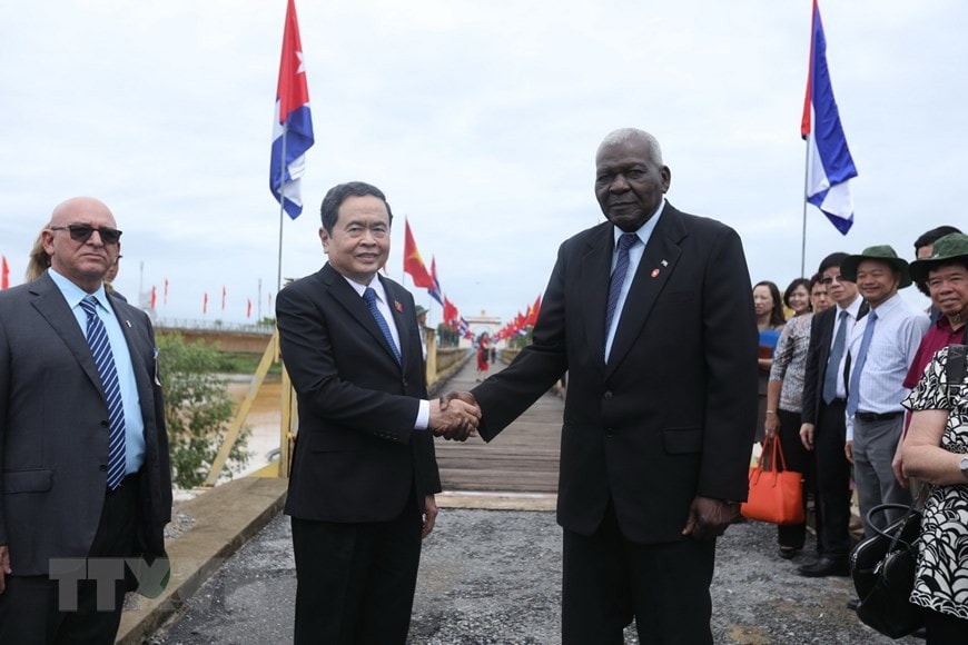 Chủ tịch Quốc hội Cuba Esteban Lazo Hernandez thăm tỉnh Quảng Trị