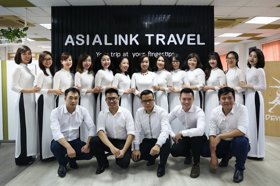 Hiện thực giấc mơ khám phá Châu Âu cùng Dế Việt -0