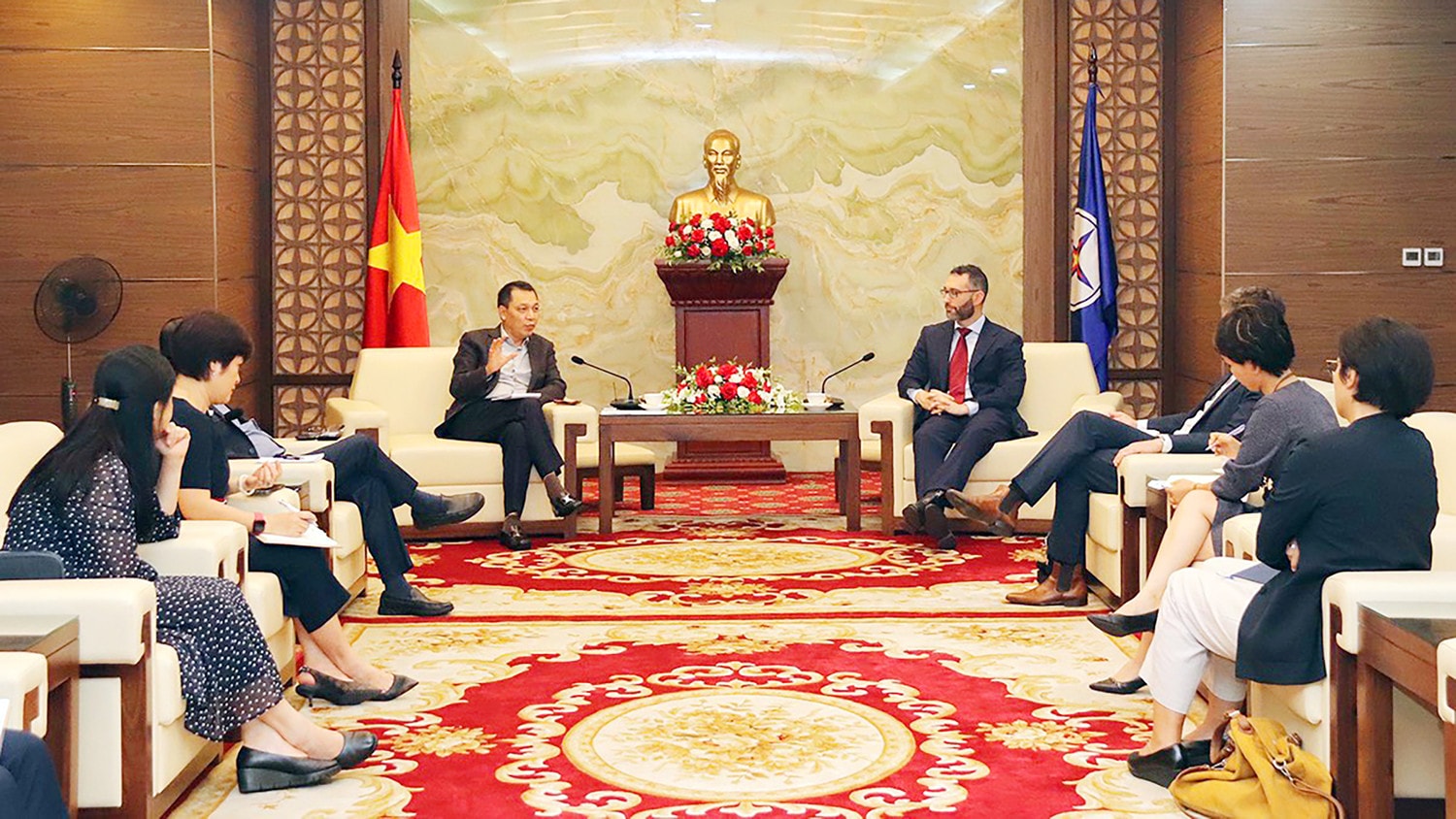 Thúc đẩy hợp tác bền vững giữa EVN và Tập đoàn Điện lực Pháp