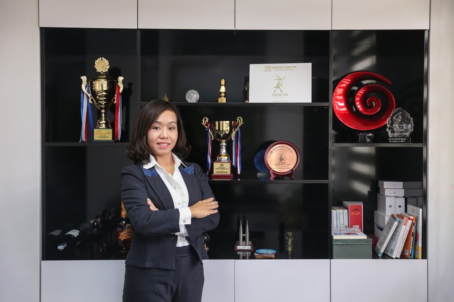 Hiện thực giấc mơ khám phá Châu Âu cùng Dế Việt -0