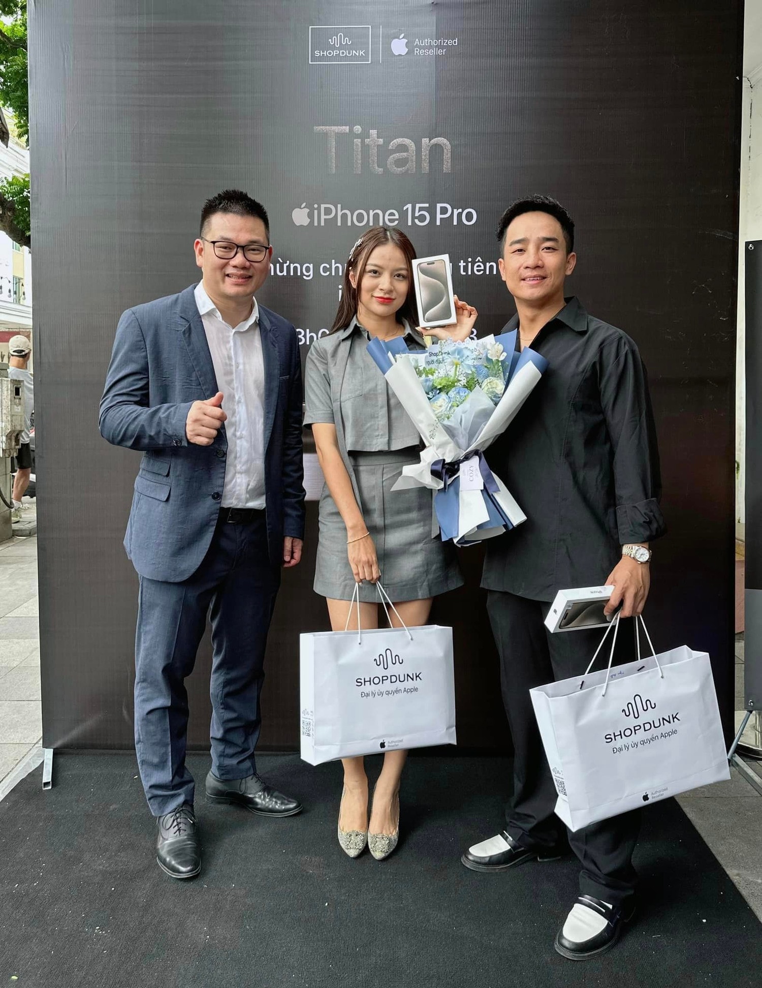 Chật vật đặt trước iPhone ở Shopdunk, khách hàng nhận được tin nhắn 