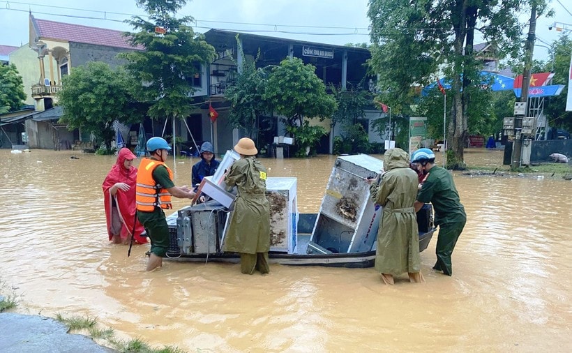 Bộ trưởng Nguyễn Kim Sơn gửi thư thăm hỏi thầy và trò vùng lũ Nghệ An, Thanh Hoá -0