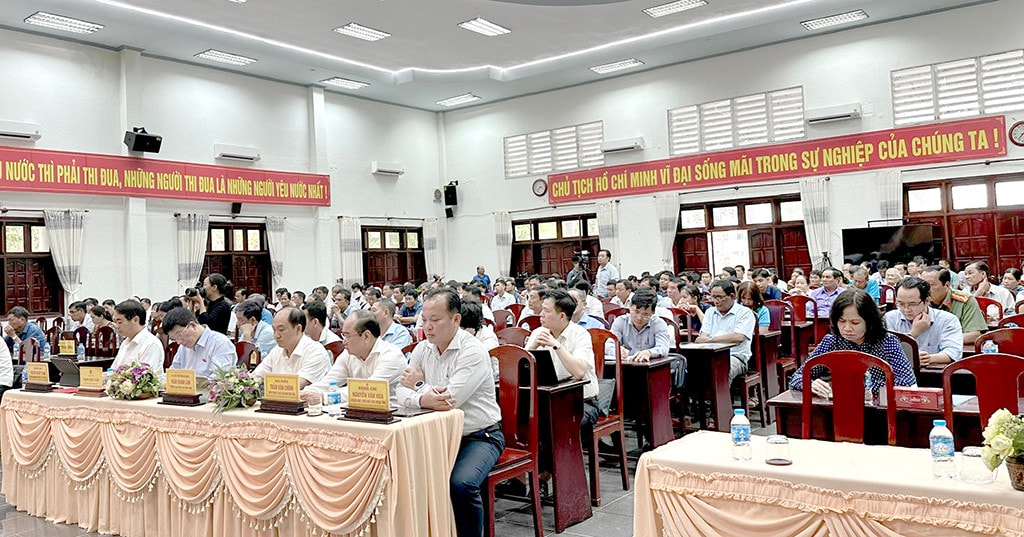 Phó Chủ tịch Thường trực Quốc hội Trần Thanh Mẫn tiếp xúc cử tri tại huyện Châu Thành A, Hậu Giang -0