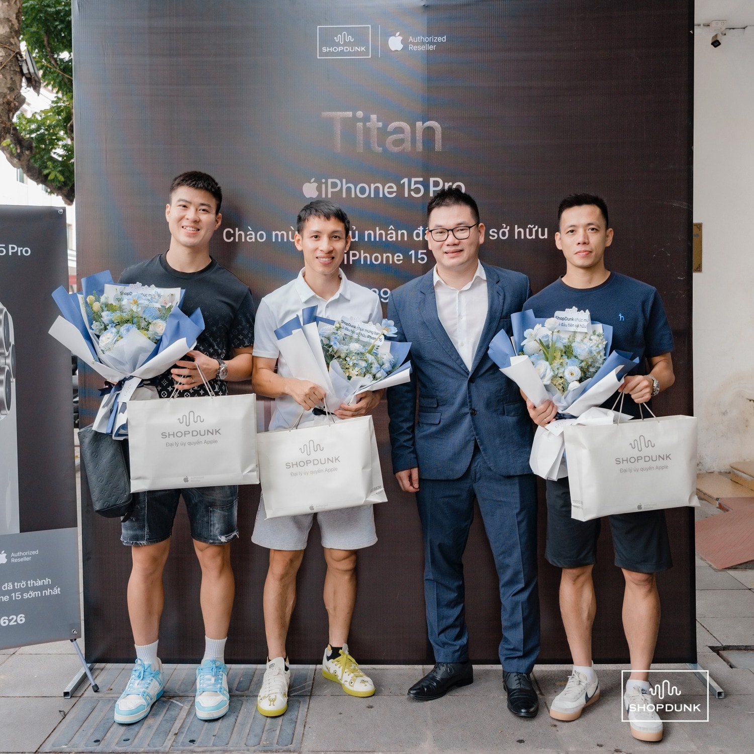Chật vật đặt trước iPhone ở Shopdunk, khách hàng nhận được tin nhắn 