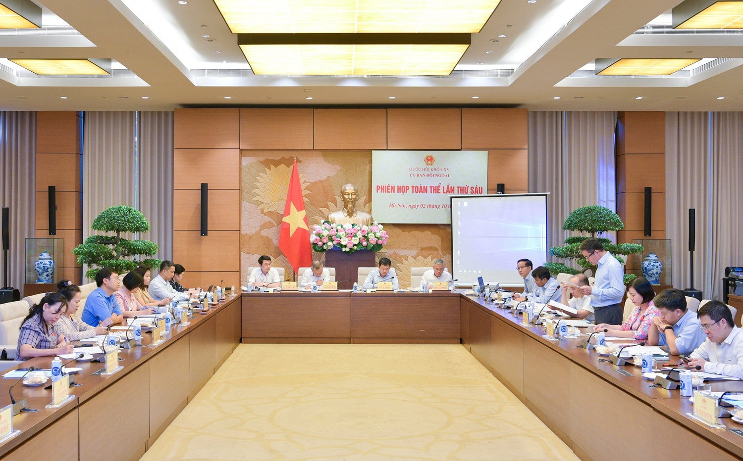 Ủy ban Đối ngoại thẩm tra công tác đại sứ -0