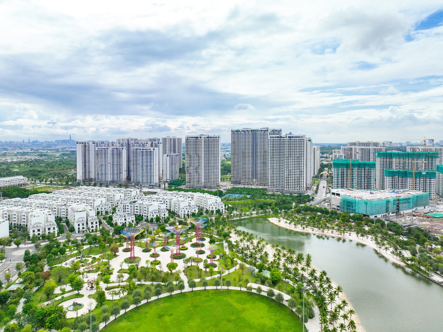 Sức hút từ Masteri Centre Point: ‘Gây sốt’ thị trường, người mua ‘thắng lớn’ ảnh 4 Lý giải sức hút của chính sách ‘toàn thắng’ đang áp dụng cho Masteri Centre Point: ‘gây sốt’ thị trường, người mua ‘thắng lớn’ -0
