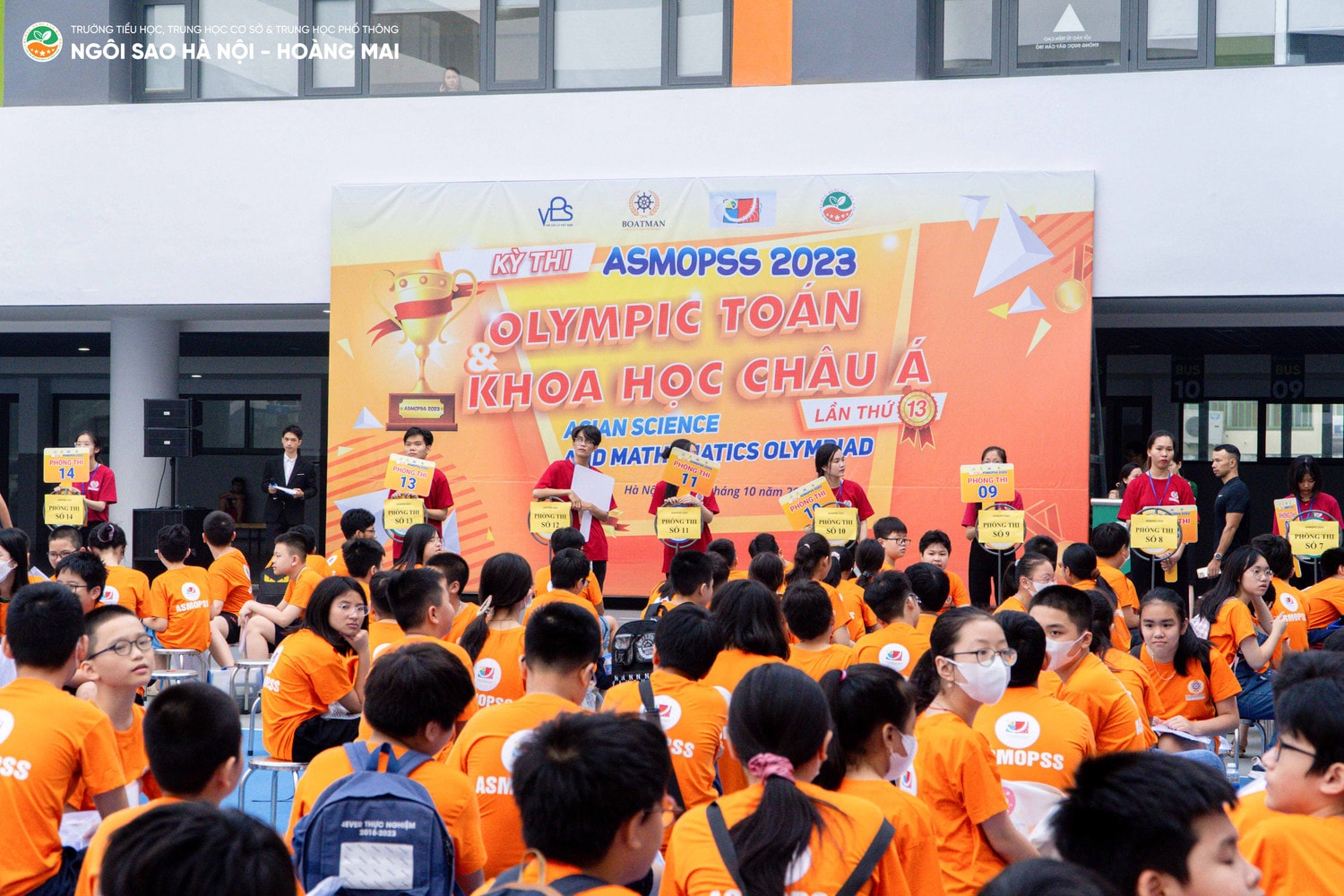 Gần 1000 học sinh tham gia Olympic Toán và Khoa học châu Á tại Ngôi sao Hà Nội -0