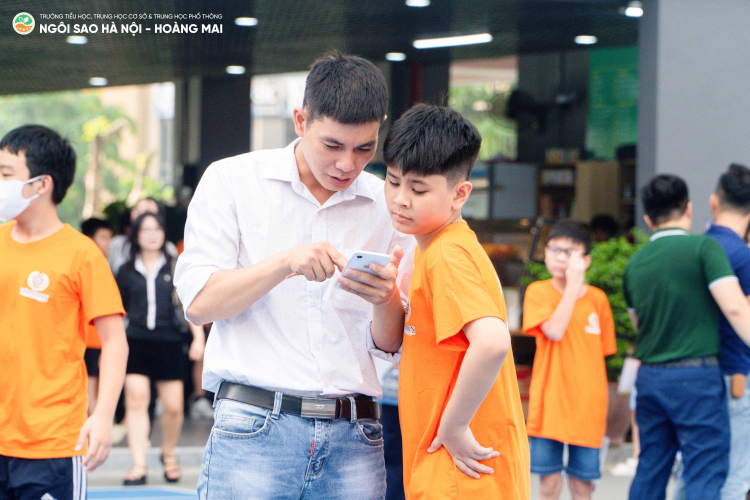 Gần 1000 học sinh tham gia Olympic Toán và Khoa học châu Á tại Ngôi sao Hà Nội -1