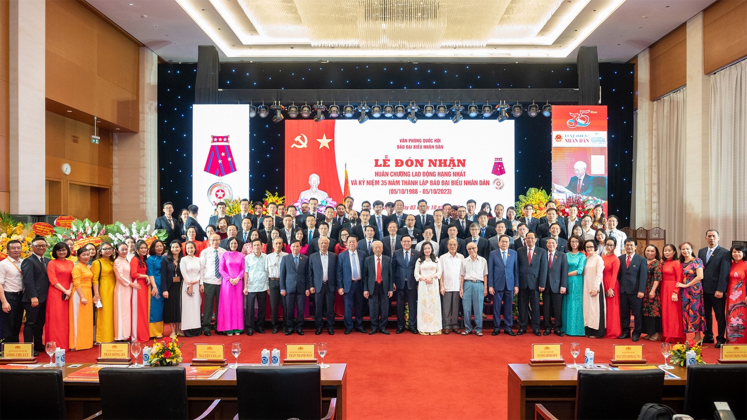 Một số hình ảnh Lễ đón nhận Huân chương Lao động hạng Nhất và kỷ niệm 35 năm thành lập Báo Đại biểu Nhân dân -4