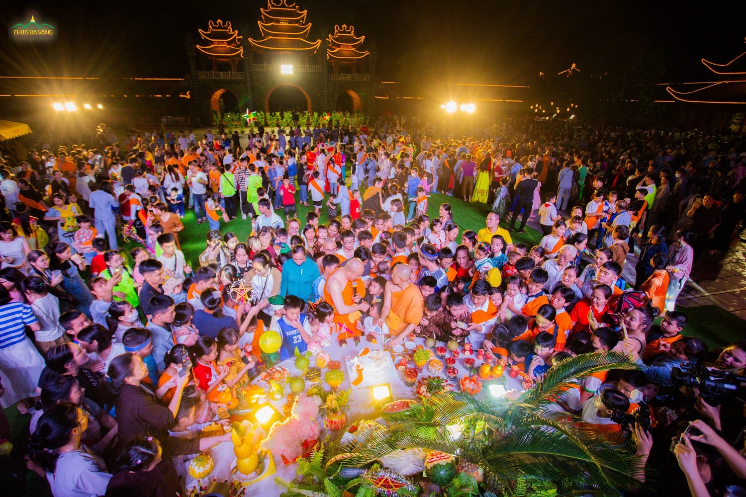 Tết Trung thu tại Chùa Ba Vàng - tươi mới, lắng động và lan tỏa -0