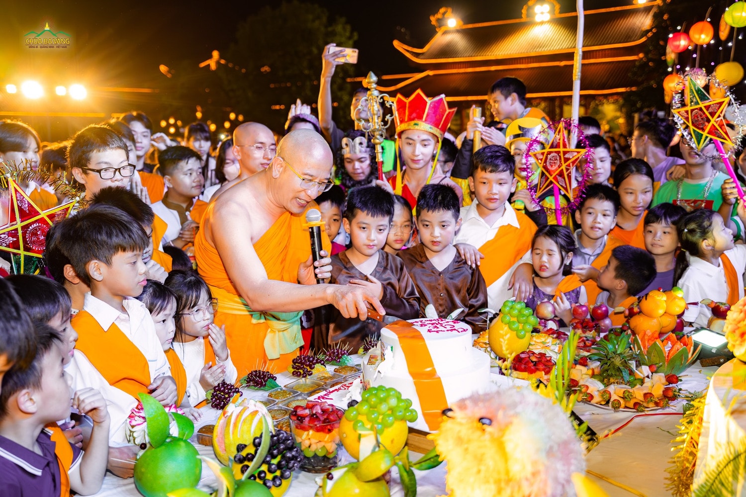 Tết Trung thu tại Chùa Ba Vàng - tươi mới, lắng động và lan tỏa -0