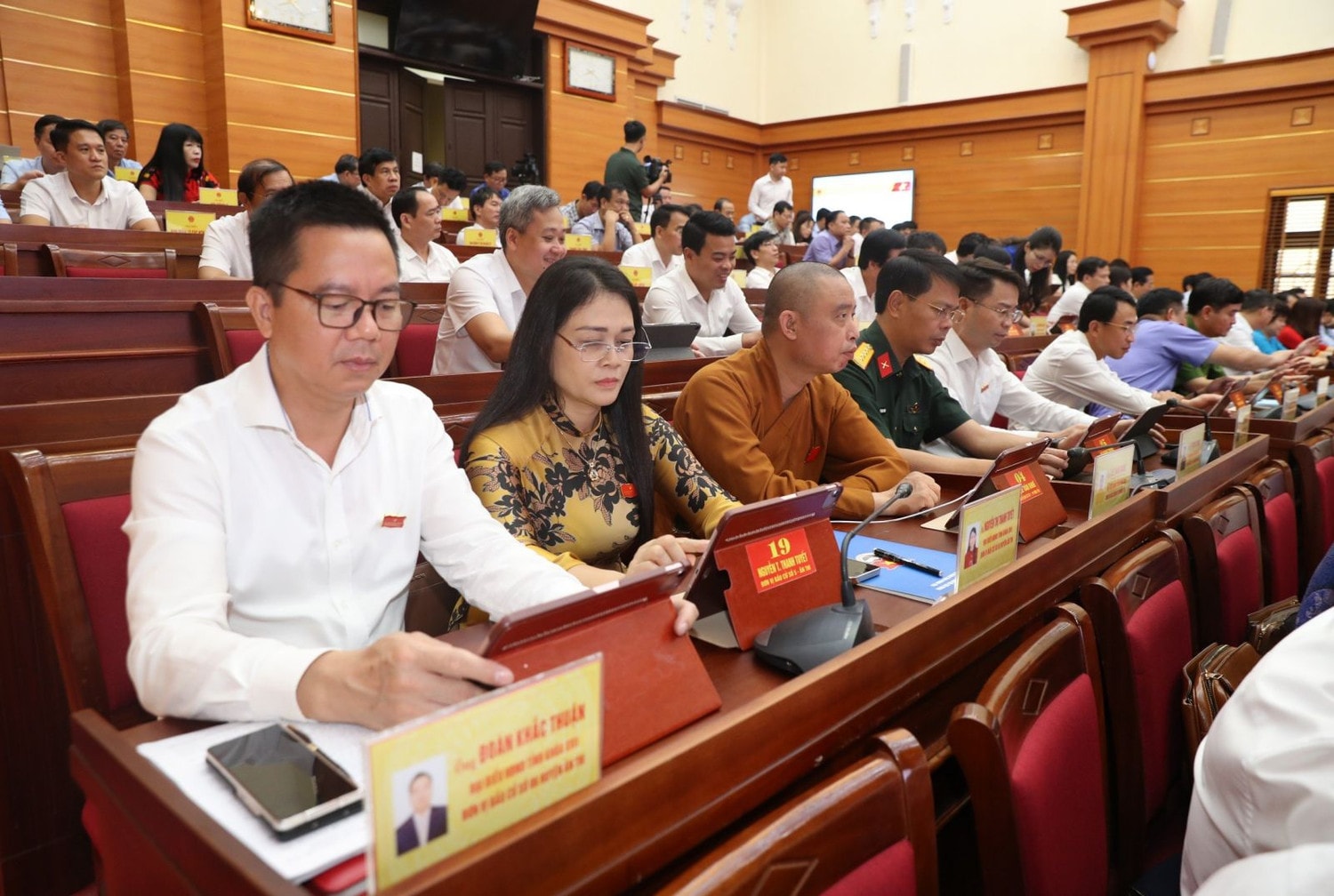 Lấy phiếu tín nhiệm các giữ chức vụ do HĐND tỉnh bầu -0