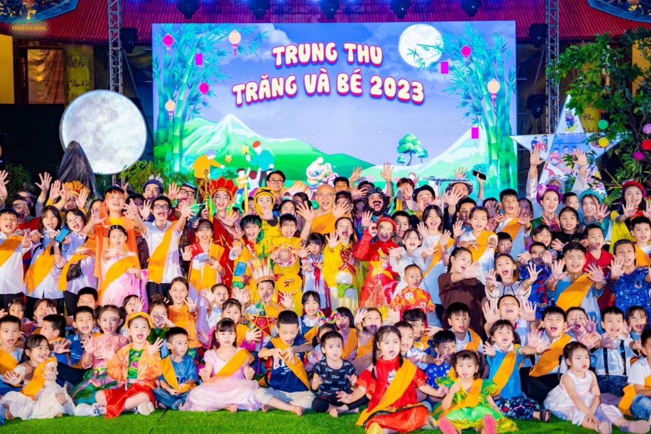 Tết Trung thu tại Chùa Ba Vàng - tươi mới, lắng động và lan tỏa -0