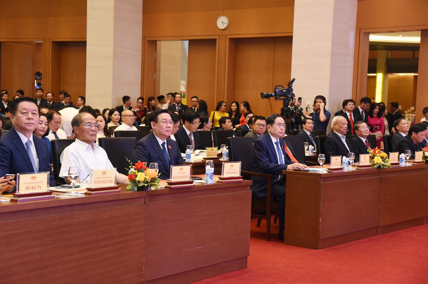 Chủ tịch Quốc hội Vương Đình Huệ dự Lễ đón nhận Huân chương Lao động hạng Nhất và kỷ niệm 35 năm thành lập Báo Đại biểu Nhân dân -0