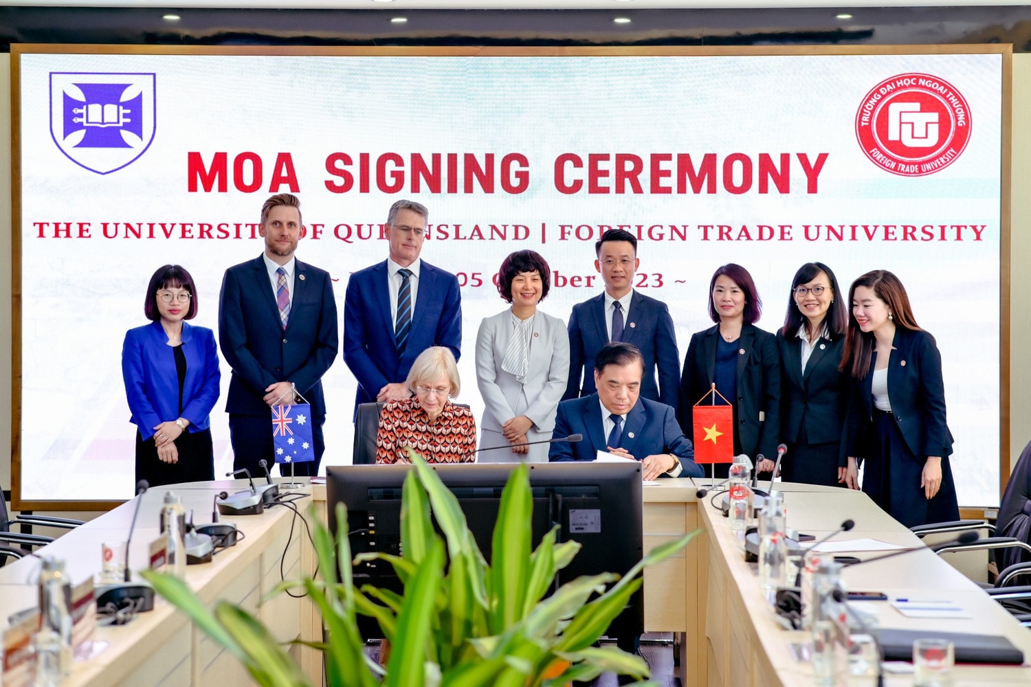 Lần đầu tiên triển khai Chương trình Cử nhân chính quy danh giá song bằng tại Việt Nam giữa Trường Đại học Ngoại thương và Đại học Top 50 thế giới -0