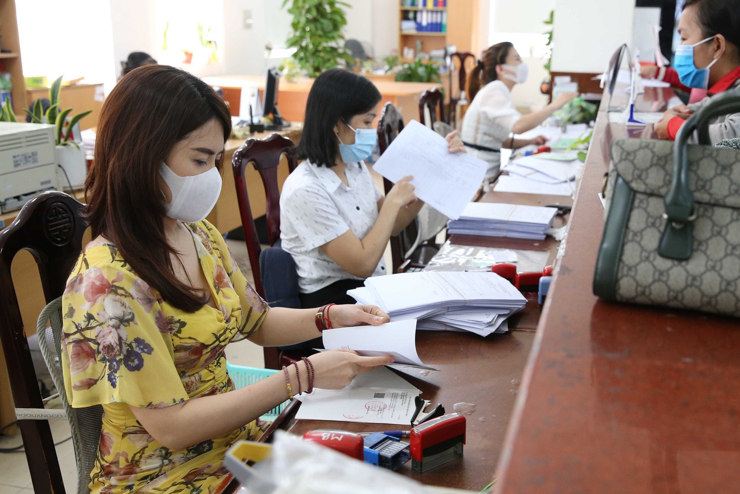Có được chuyển người lao động làm công việc khác so với hợp đồng lao động? -0