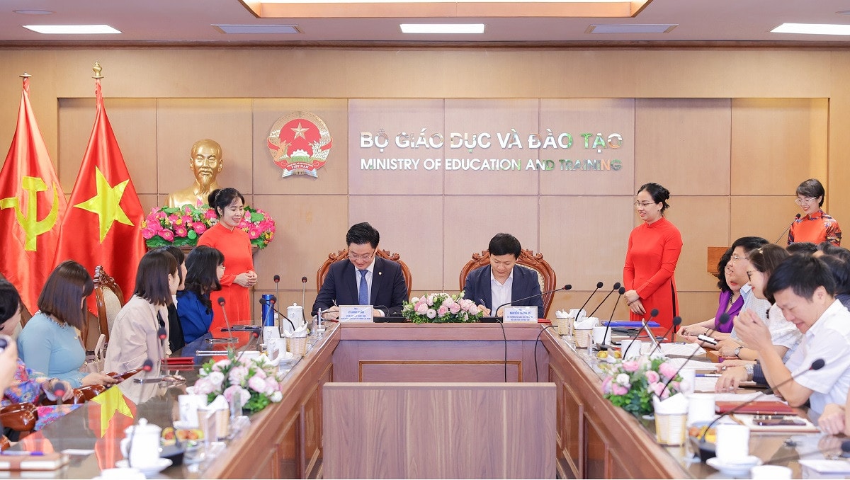 Bộ Giáo dục và Đào tạo đồng hành cùng Vingroup triển khai chương trình giáo dục xanh và thể -0