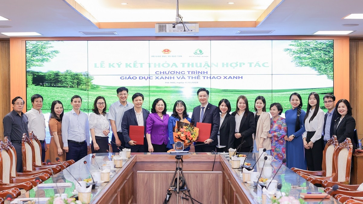 Bộ Giáo dục và Đào tạo đồng hành cùng Vingroup triển khai chương trình giáo dục xanh và thể -0