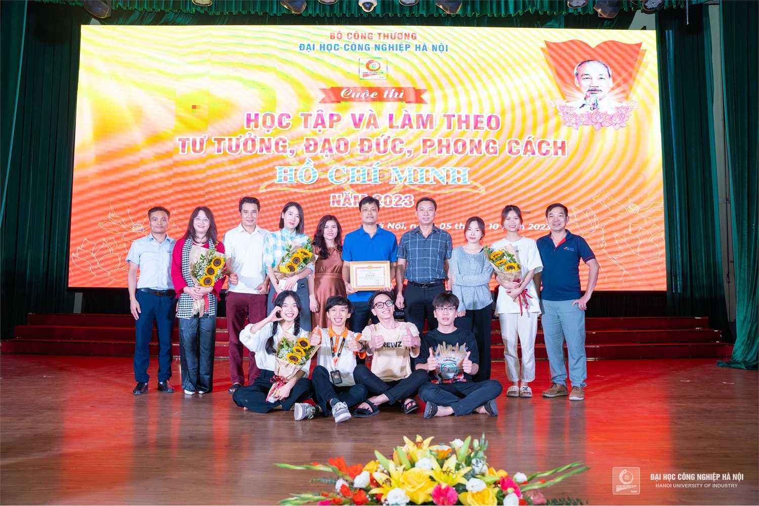 Chung kết cuộc thi Học tập và làm theo tư tưởng, đạo đức, phong cách Hồ Chí Minh tại Trường ĐH Công nghiệp Hà Nội -8