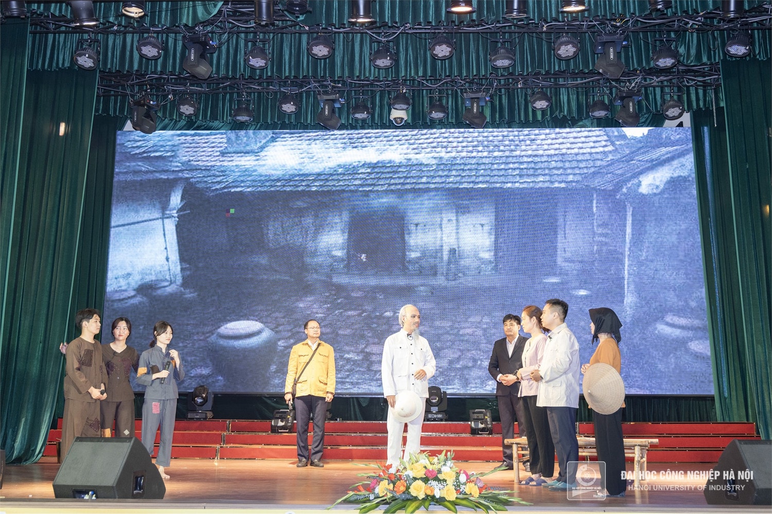 Chung kết cuộc thi Học tập và làm theo tư tưởng, đạo đức, phong cách Hồ Chí Minh tại Trường ĐH Công nghiệp Hà Nội -0