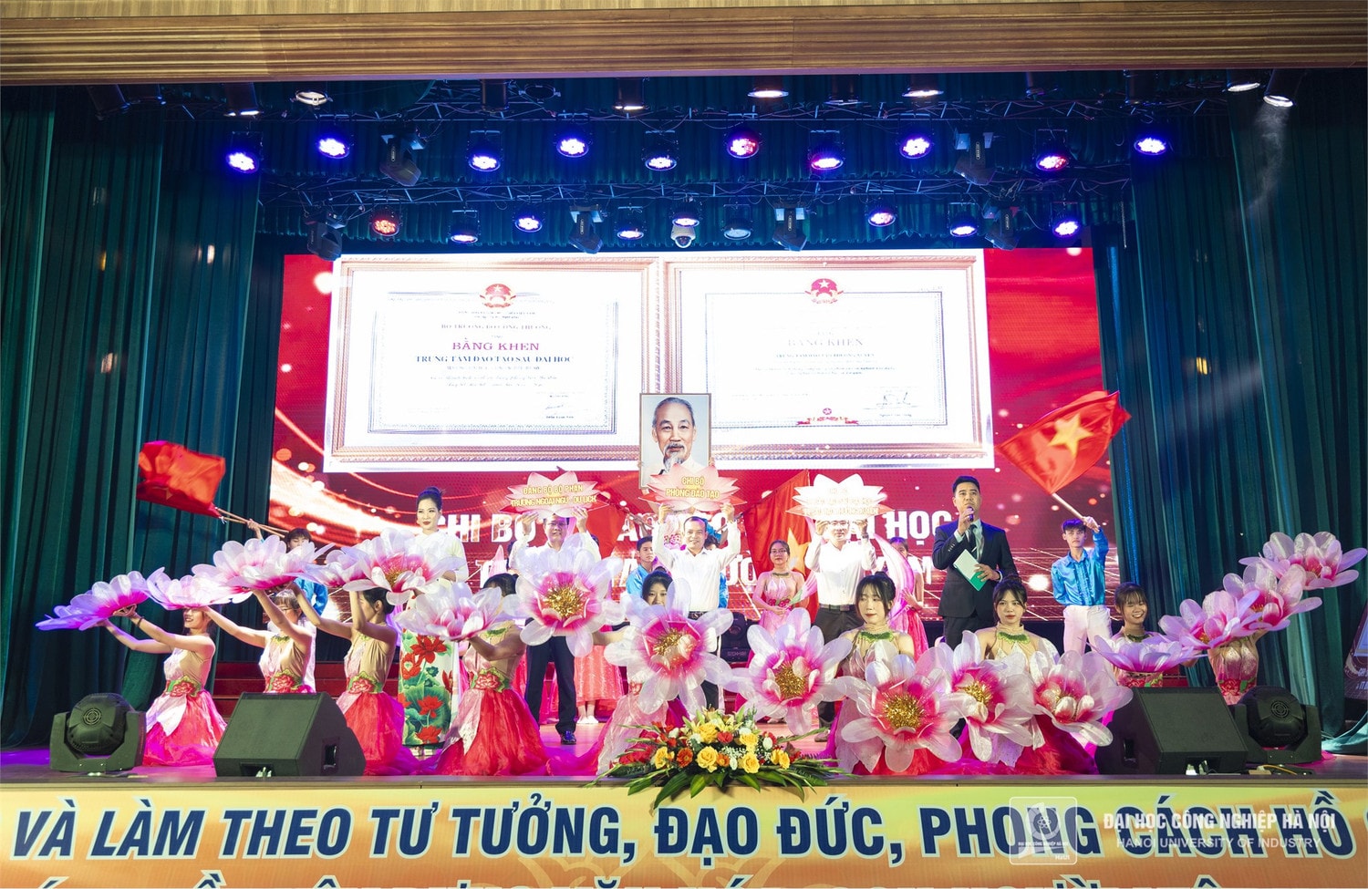 Chung kết cuộc thi Học tập và làm theo tư tưởng, đạo đức, phong cách Hồ Chí Minh tại Trường ĐH Công nghiệp Hà Nội -0