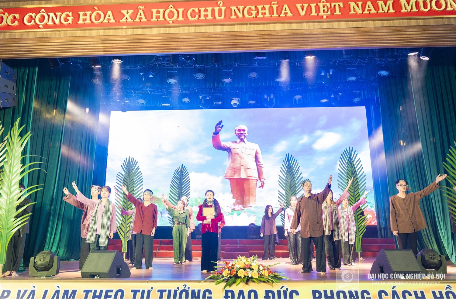 Chung kết cuộc thi Học tập và làm theo tư tưởng, đạo đức, phong cách Hồ Chí Minh tại Trường ĐH Công nghiệp Hà Nội -0