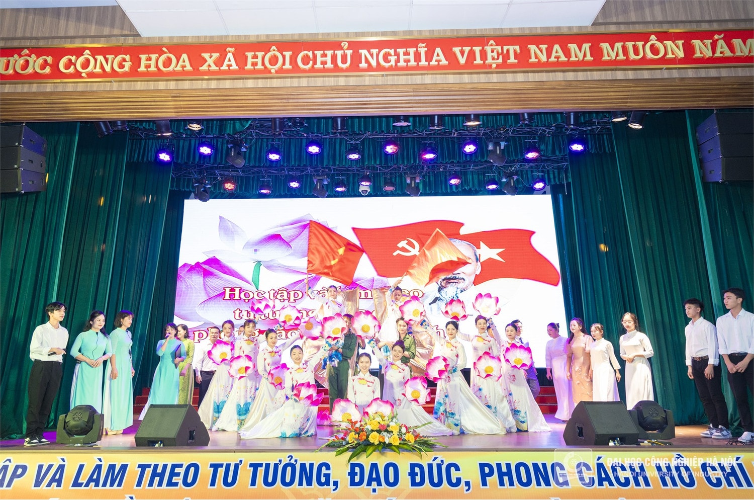 Chung kết cuộc thi Học tập và làm theo tư tưởng, đạo đức, phong cách Hồ Chí Minh tại Trường ĐH Công nghiệp Hà Nội -4