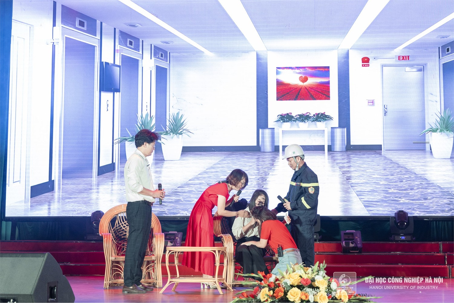 Chung kết cuộc thi Học tập và làm theo tư tưởng, đạo đức, phong cách Hồ Chí Minh tại Trường ĐH Công nghiệp Hà Nội -3