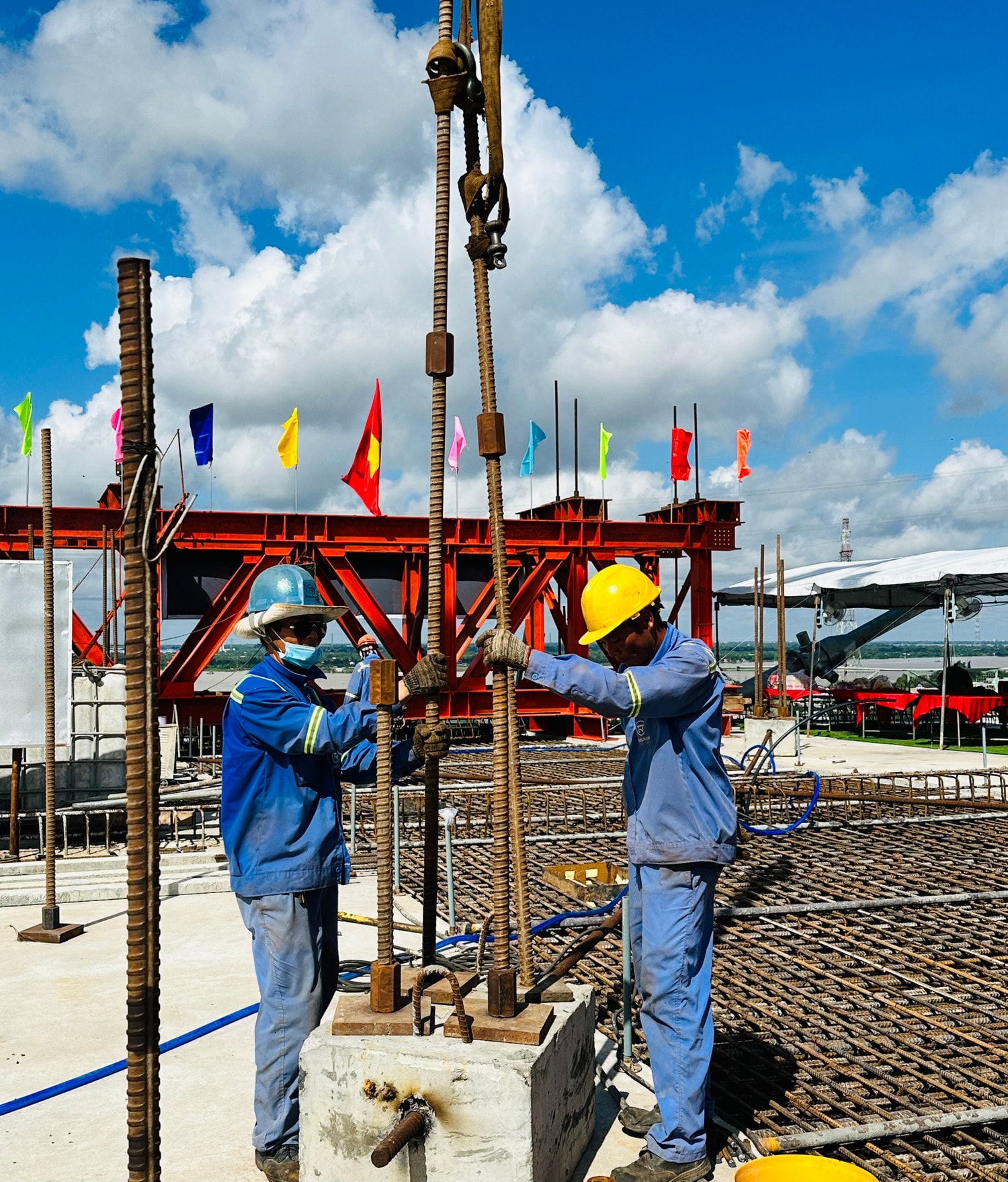 Cầu Mỹ Thuận 2 sẵn sàng hợp long -0