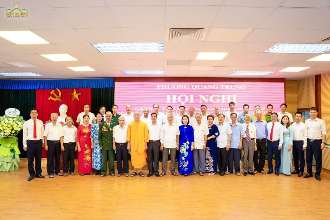 TP. Uông Bí, Quảng Ninh: Phường Quang Trung gặp mặt, tri ân đóng góp của cán bộ, nhân dân trong xây dựng quê hương -0