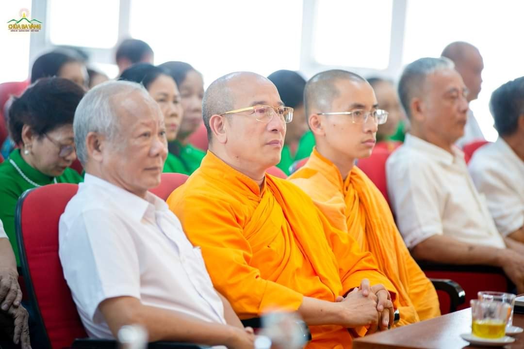 TP. Uông Bí, Quảng Ninh: Phường Quang Trung gặp mặt, tri ân đóng góp của cán bộ, nhân dân trong xây dựng quê hương -0