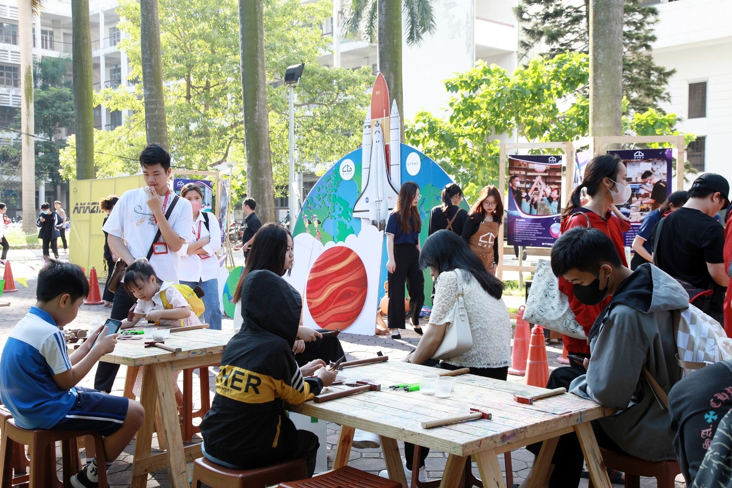Các hoạt động trải nghiệm và thử thách tại lễ hội Ngày hội STEM quốc gia 2023: “Việt Nam bứt phá tầm cao” -0