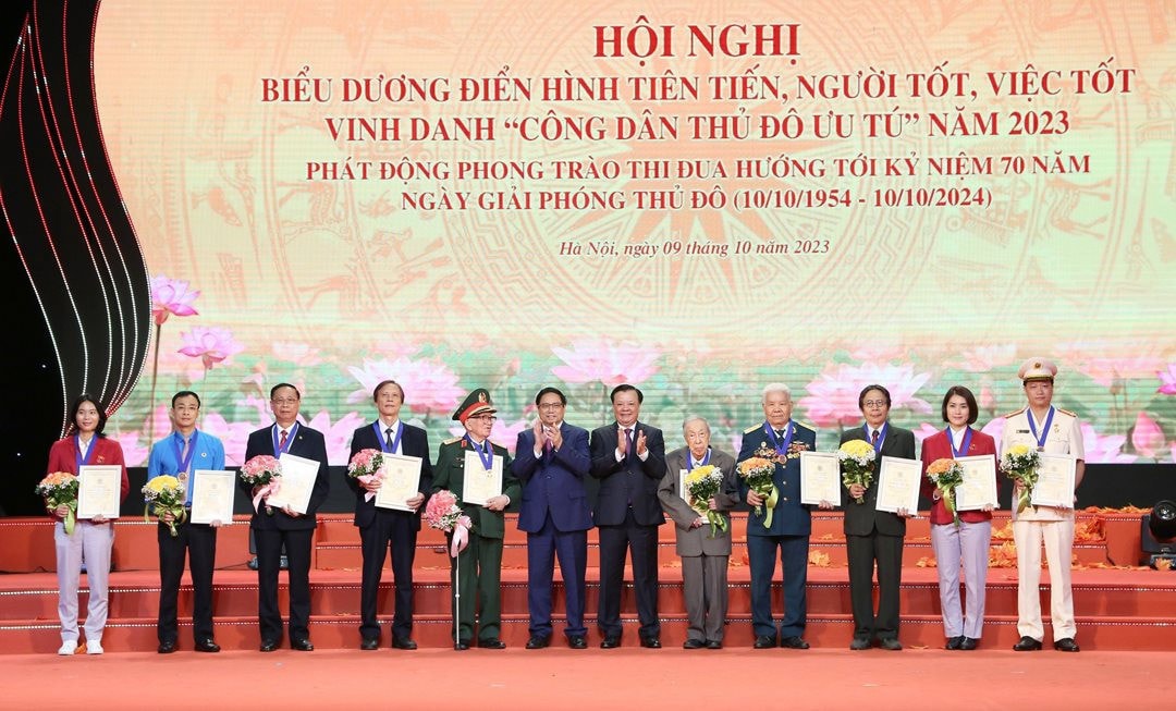 Biểu dương điển hình tiên tiến, người tốt - việc tốt, vinh danh “Công dân Thủ đô ưu tú” năm 2023 -0