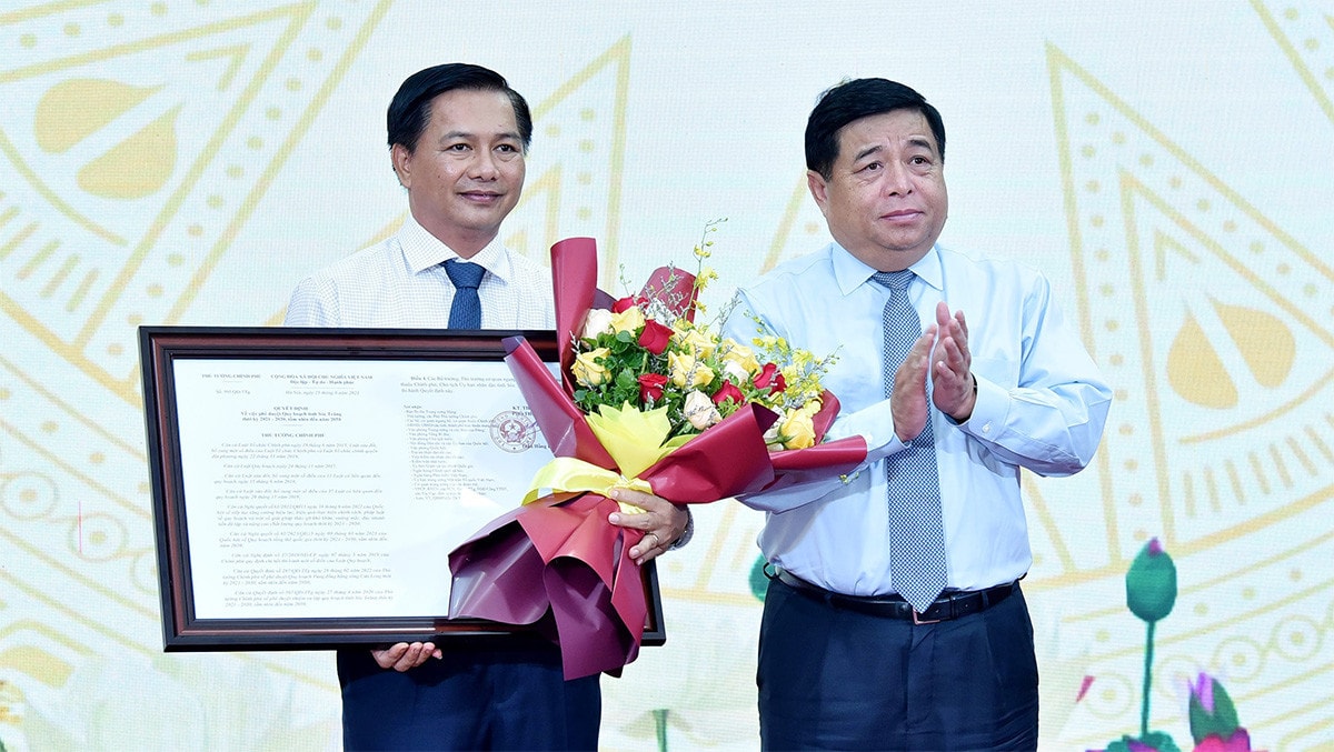 Chủ tịch Quốc hội Vương Đình Huệ dự Hội nghị công bố Quy hoạch tỉnh Sóc Trăng thời kỳ 2021 - 2030, tầm nhìn đến năm 2050 -1